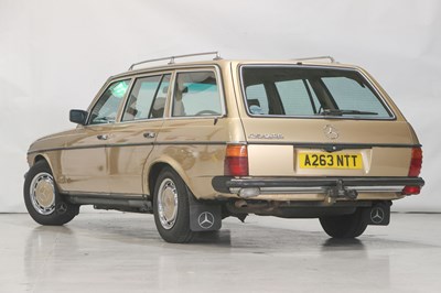 Lot 259 - 1984 Mercedes-Benz 230 TE