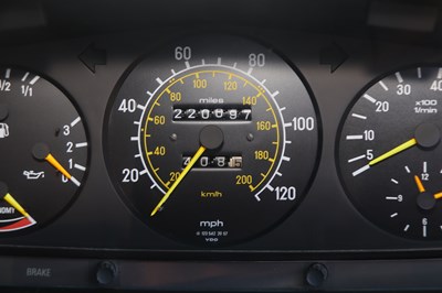Lot 259 - 1984 Mercedes-Benz 230 TE