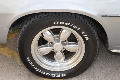 Lot 1977 Chevrolet Camaro