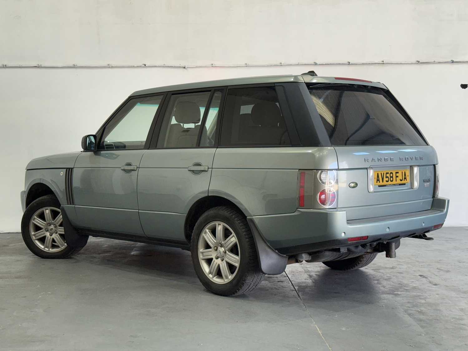 Lot 126 - 2008 Land Rover Range Rover TDV8