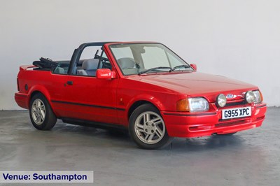 Lot 1990 Ford Escort XR3i