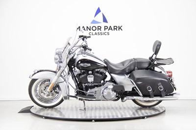 Lot 55 - 2015 Harley Davidson FLHRC Road King Classic