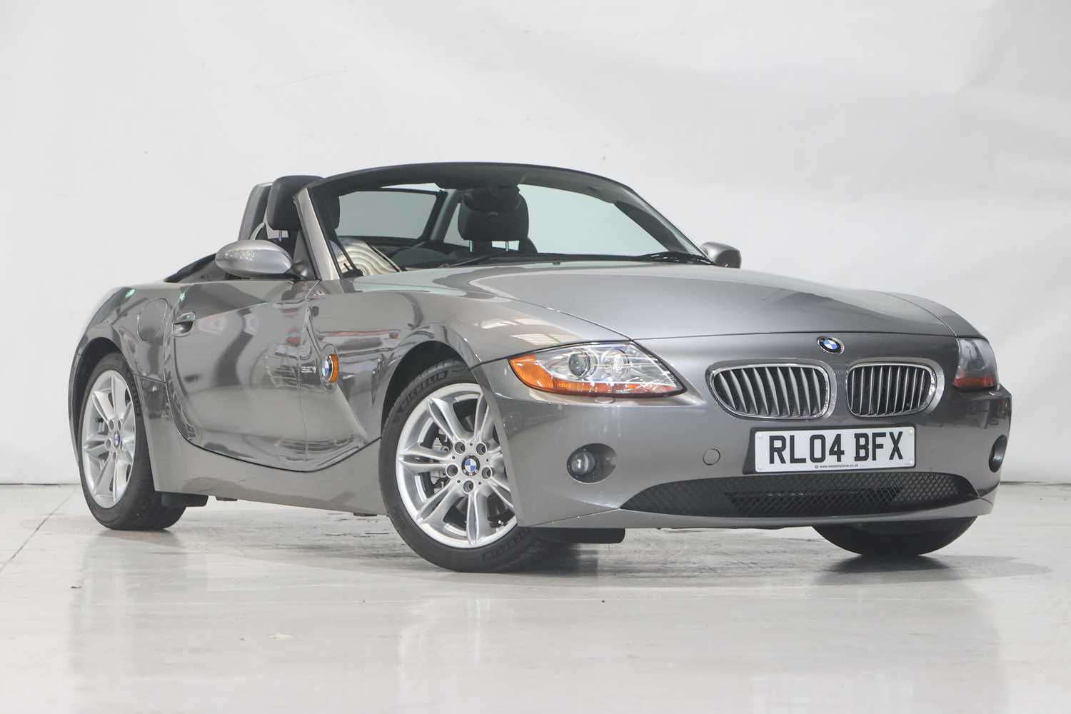 Lot 260 - 2004 BMW Z4 (E85) 3.0i SE