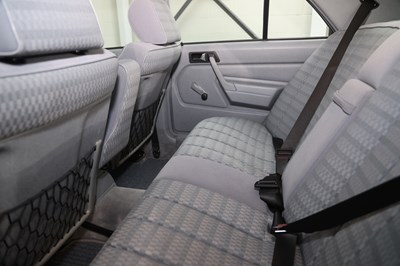 Lot 250 - 1990 Mercedes-Benz 190 E 1.8