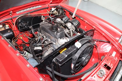 Lot 237 - 1974 MG B GT