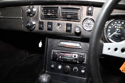 Lot 237 - 1974 MG B GT