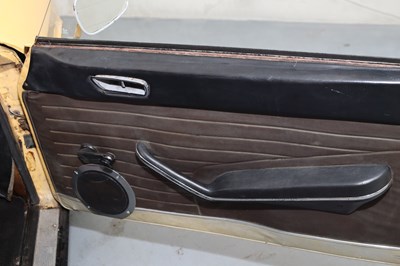 Lot 219 - 1973 Peugeot 304 Cabriolet
