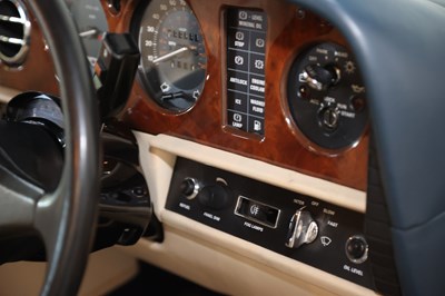 Lot 268 - 1987 Bentley Turbo R