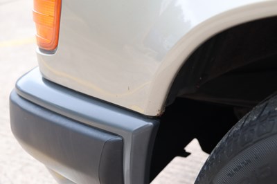 Lot 215 - 1988 Mercedes-Benz 260 E