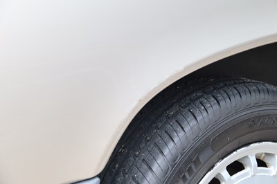 Lot 215 - 1988 Mercedes-Benz 260 E