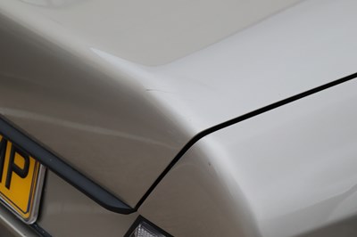 Lot 215 - 1988 Mercedes-Benz 260 E