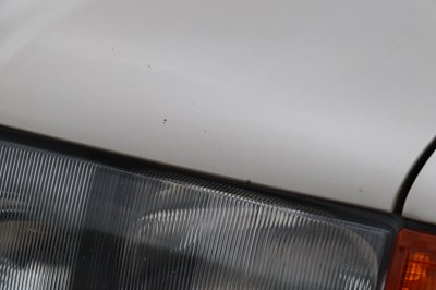 Lot 215 - 1988 Mercedes-Benz 260 E