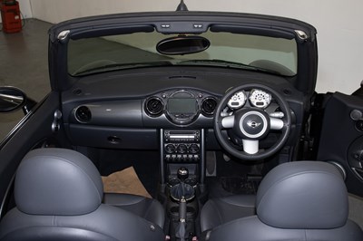 Lot 114 - 2004 Mini Cooper Convertible