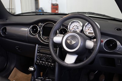 Lot 114 - 2004 Mini Cooper Convertible