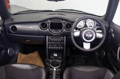 Lot 114 - 2004 Mini Cooper Convertible