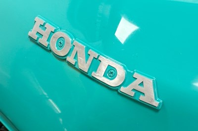 Lot 1984 Honda CG125