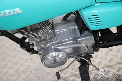 Lot 1984 Honda CG125