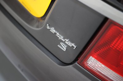 Lot 15 - 2004 Aston Martin Vanquish S