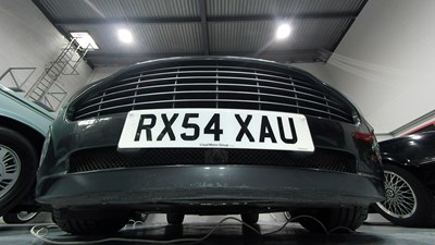 Lot 15 - 2004 Aston Martin Vanquish S