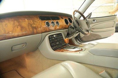 Lot 138 - 2000 Jaguar XK8 Coupe