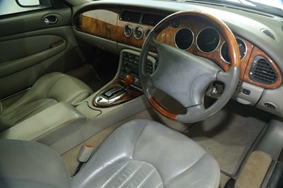 Lot 138 - 2000 Jaguar XK8 Coupe