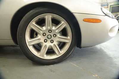 Lot 138 - 2000 Jaguar XK8 Coupe