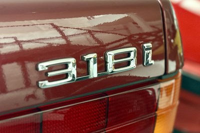 Lot 209 - 1993 BMW 318i (E30) Lux Convertible