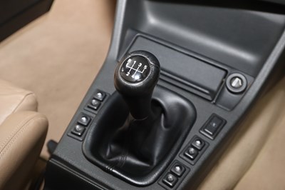 Lot 209 - 1993 BMW 318i (E30) Lux Convertible