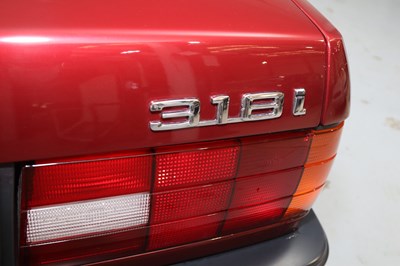 Lot 209 - 1993 BMW 318i (E30) Lux Convertible