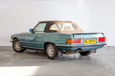 Lot 142 - 1983 Mercedes-Benz 500SL
