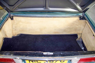 Lot 142 - 1983 Mercedes-Benz 500SL