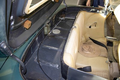 Lot 142 - 1983 Mercedes-Benz 500SL
