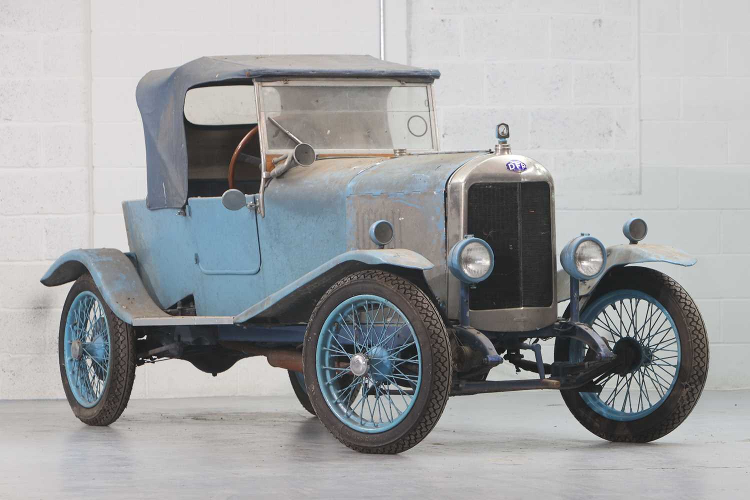 Lot 226 - 1925 DFP Petite