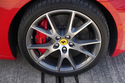 Lot 2010 Ferrari California