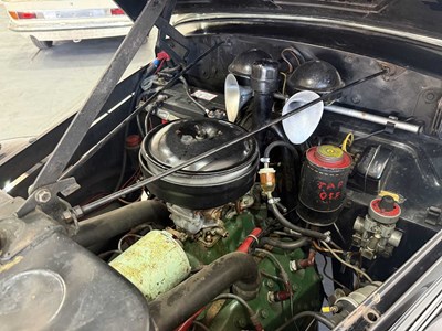 Lot 1950 Ford Pilot V8