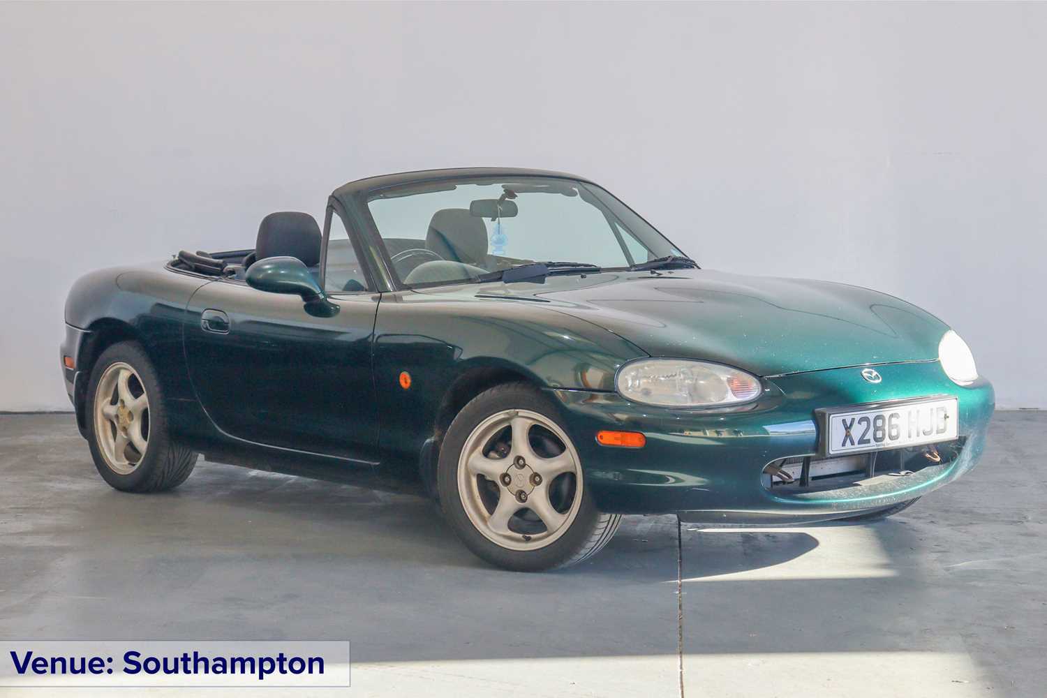 2000 Mazda MX5