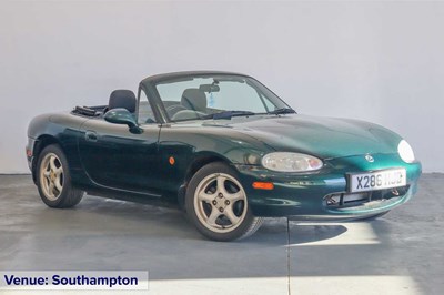 Lot 2000 Mazda MX5