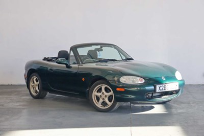 Lot 120 - 2000 Mazda MX5