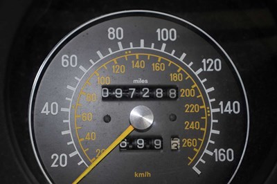 Lot 1983 Mercedes-Benz 500SL