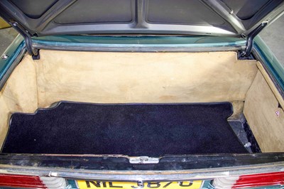 Lot 1983 Mercedes-Benz 500SL