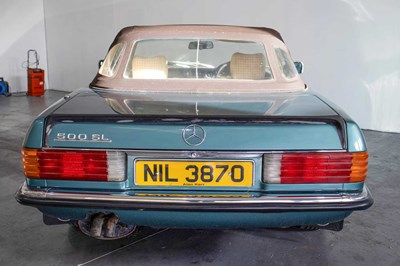 Lot 1983 Mercedes-Benz 500SL