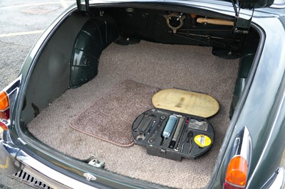 Lot 1965 Daimler V8-250