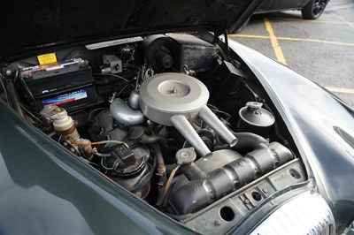 Lot 1965 Daimler V8-250