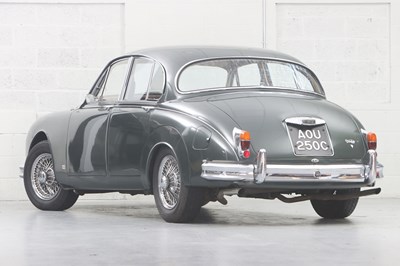 Lot 1965 Daimler V8-250