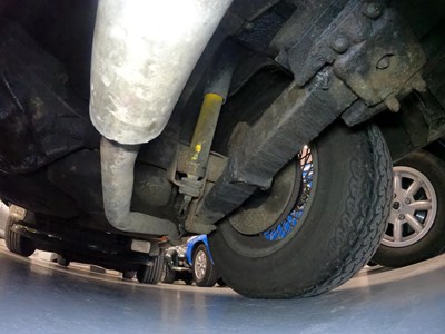 Lot 1965 Daimler V8-250