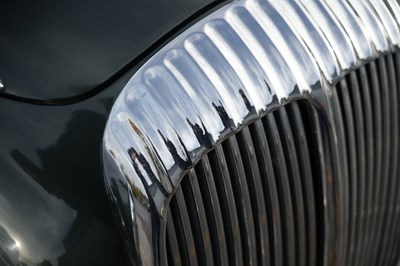 Lot 1965 Daimler V8-250