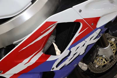 Lot 1992 Honda CBR900RR Fireblade