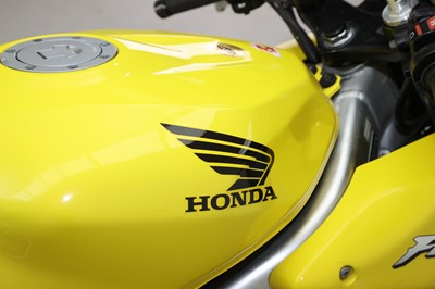 Lot 2003 Honda VTR1000 Firestorm