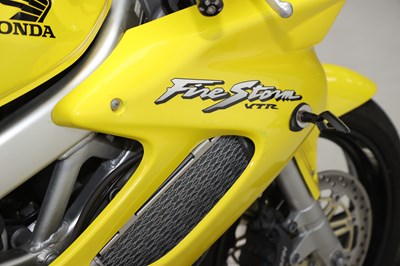 Lot 2003 Honda VTR1000 Firestorm