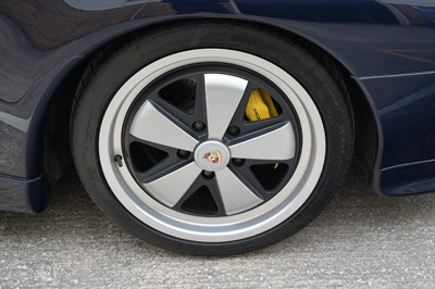 Lot 21 - 1995 Porsche 911 (993) Carrera 2 Cabriolet